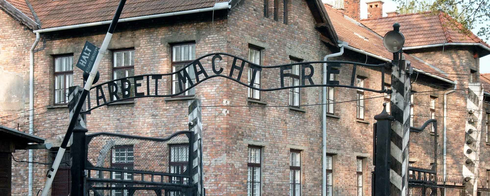 Eingang zur Gedenkstätte Auschwitz. Foto: Hartmut Ziesing